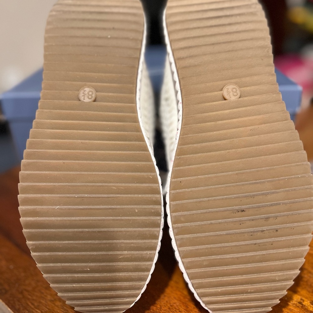 🏷️ Clearance Women's White Tweed Sneakers - Picture 3 of 3